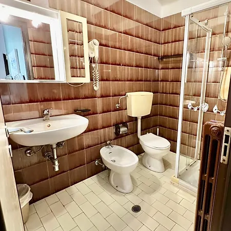 Hotel Splendid Suisse 3*