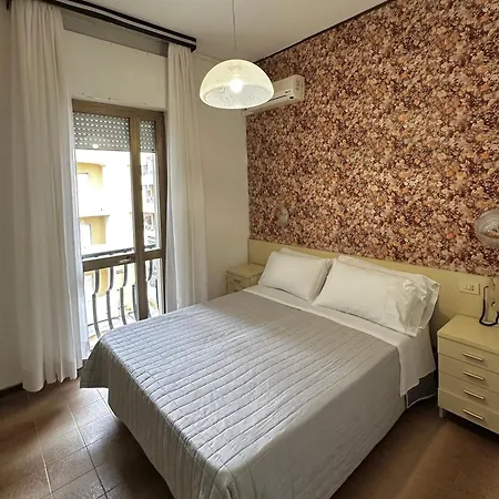 Splendid Suisse Hotel 3*